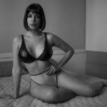découvrez notre sélection de fine lingerie : des pièces élégantes, raffinées et confortables pour sublimer votre féminité au quotidien ou lors d'occasions spéciales.