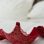 découvrez notre sélection de lingerie élégante et raffinée pour toutes les occasions. confort, séduction et qualité au rendez-vous. trouvez la pièce parfaite pour sublimer votre silhouette.